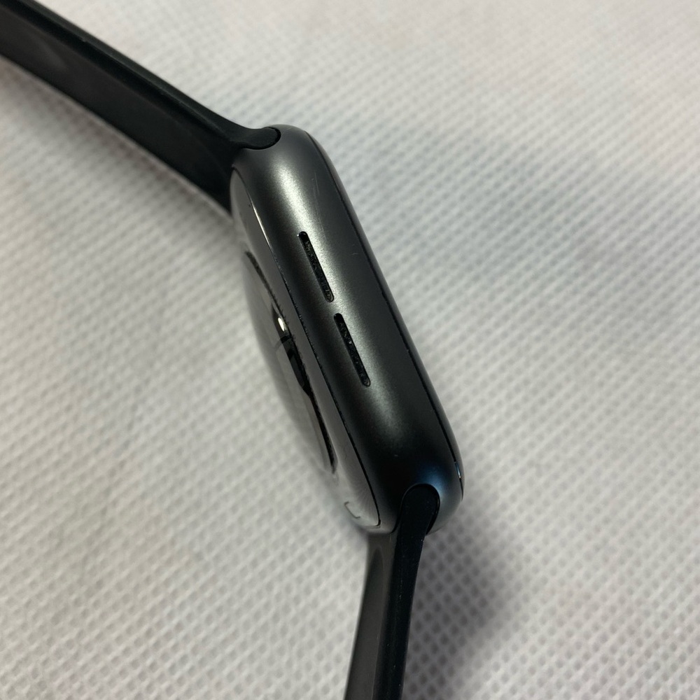 Apple Watch series 4 44mm Cellular + GPS - Picture 9 of 12